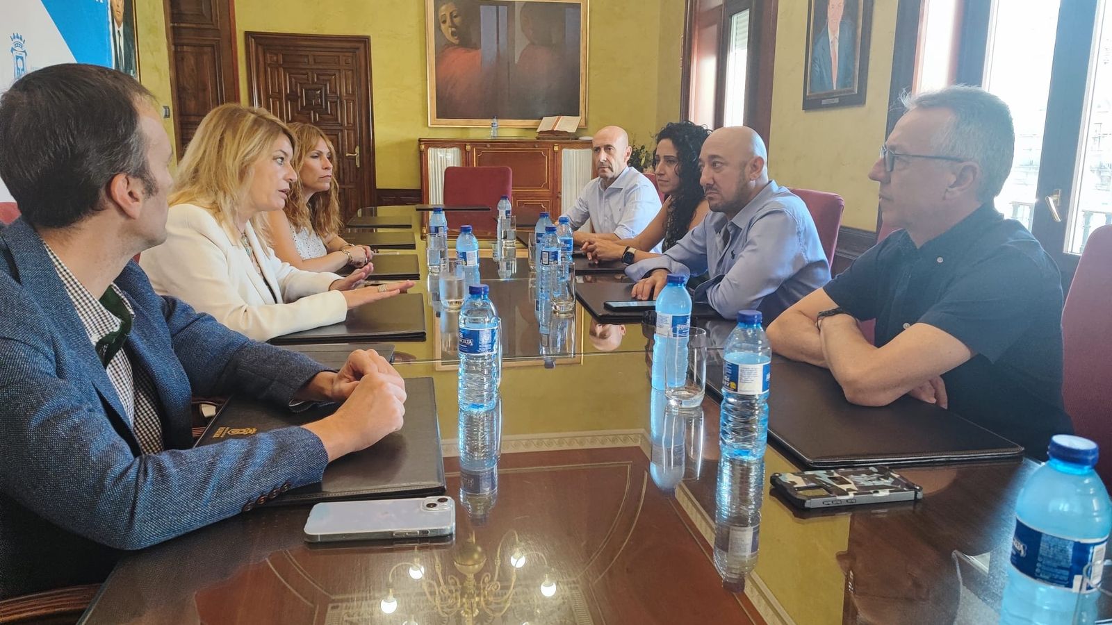 CSIF Huelva se reunió con la alcaldesa Pilar Miranda para tratar asuntos de los trabajadores del Ayuntamiento de Huelva.