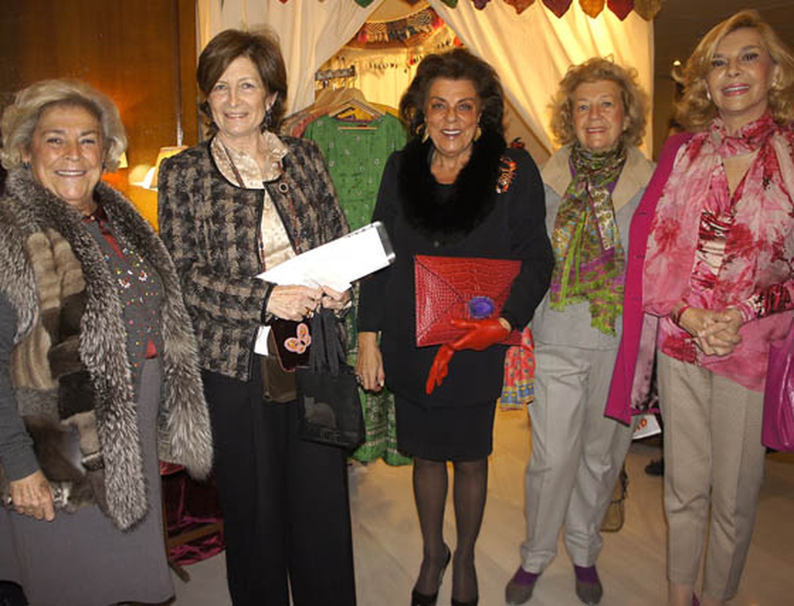 Paloma González del Valle, Fátima Médina, la marquesa de la Vega de Anzo y Maite y Conchita Spínola.

Foto: Victoria Ramírez