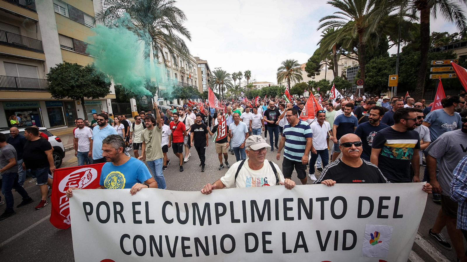 Manifestación de trabajadores de la Vid para pedir un convenio digno