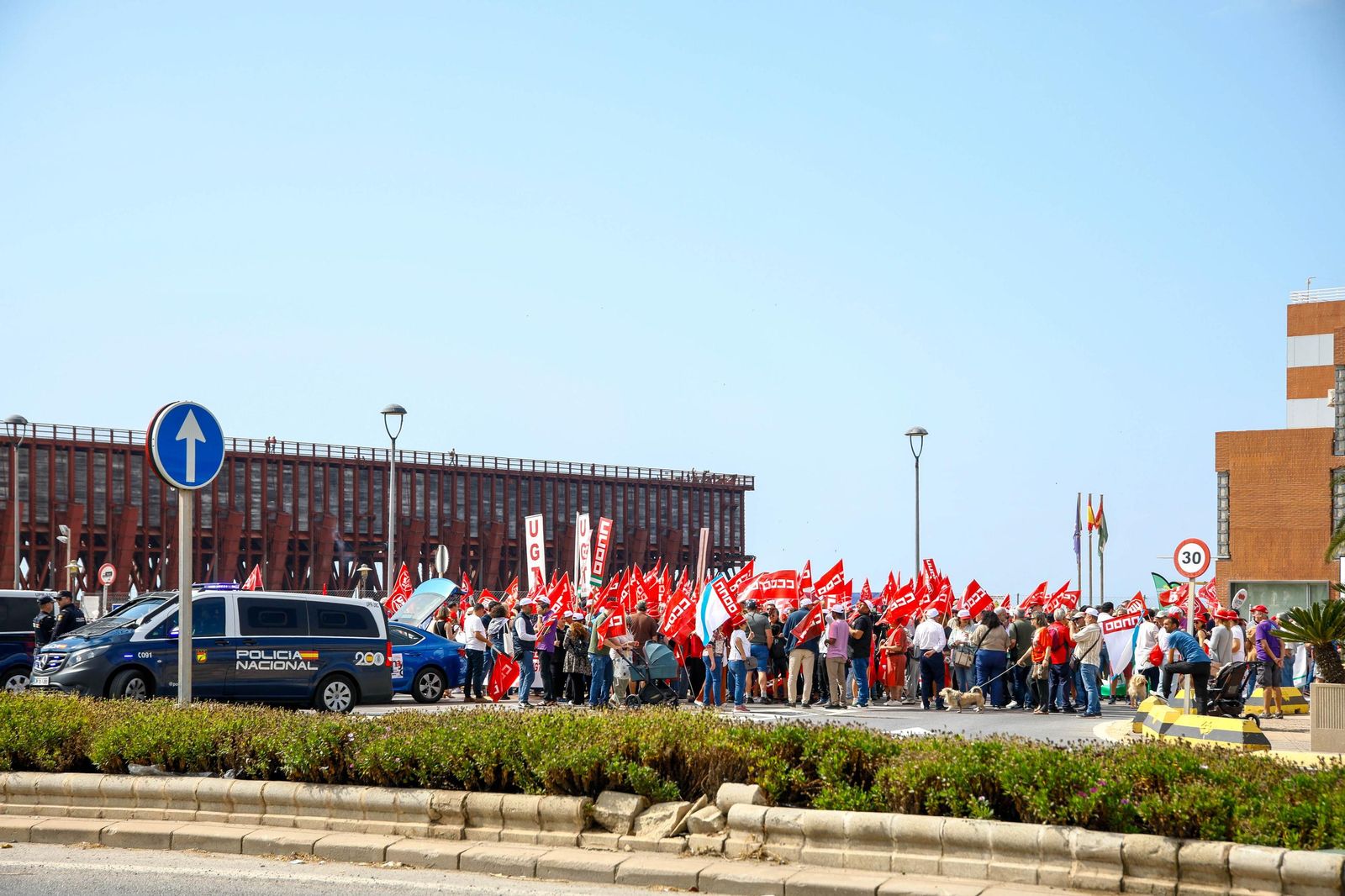 Las imágenes de la manifestaciones del 1 mayo en Almería, Día del Trabajador