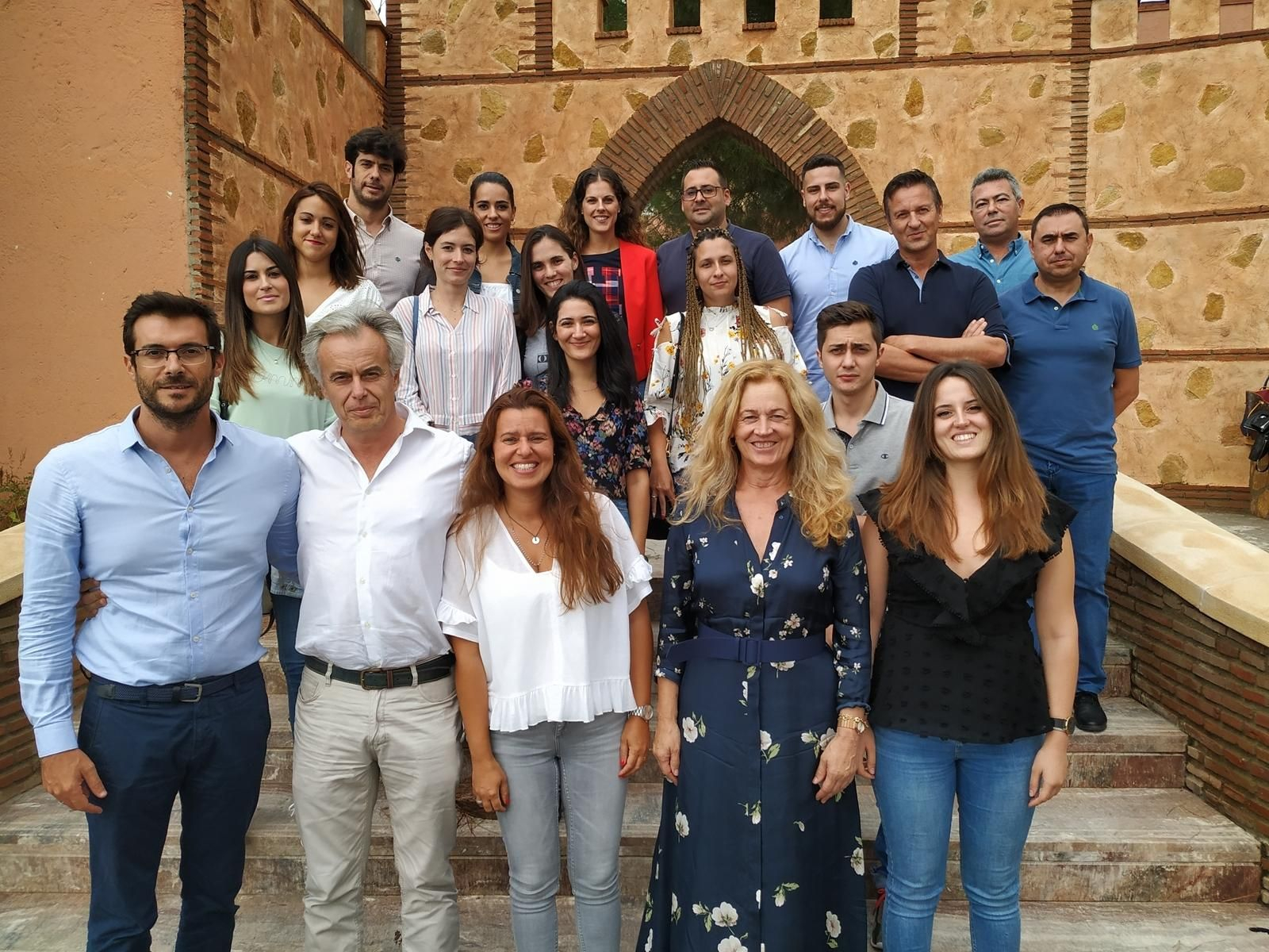 Vellsam da la bienvenida a su equipo a Rita Máximo.