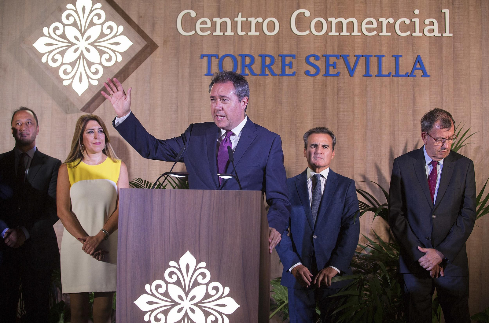 La inauguración del centro comercial Torre Sevilla, en imágenes