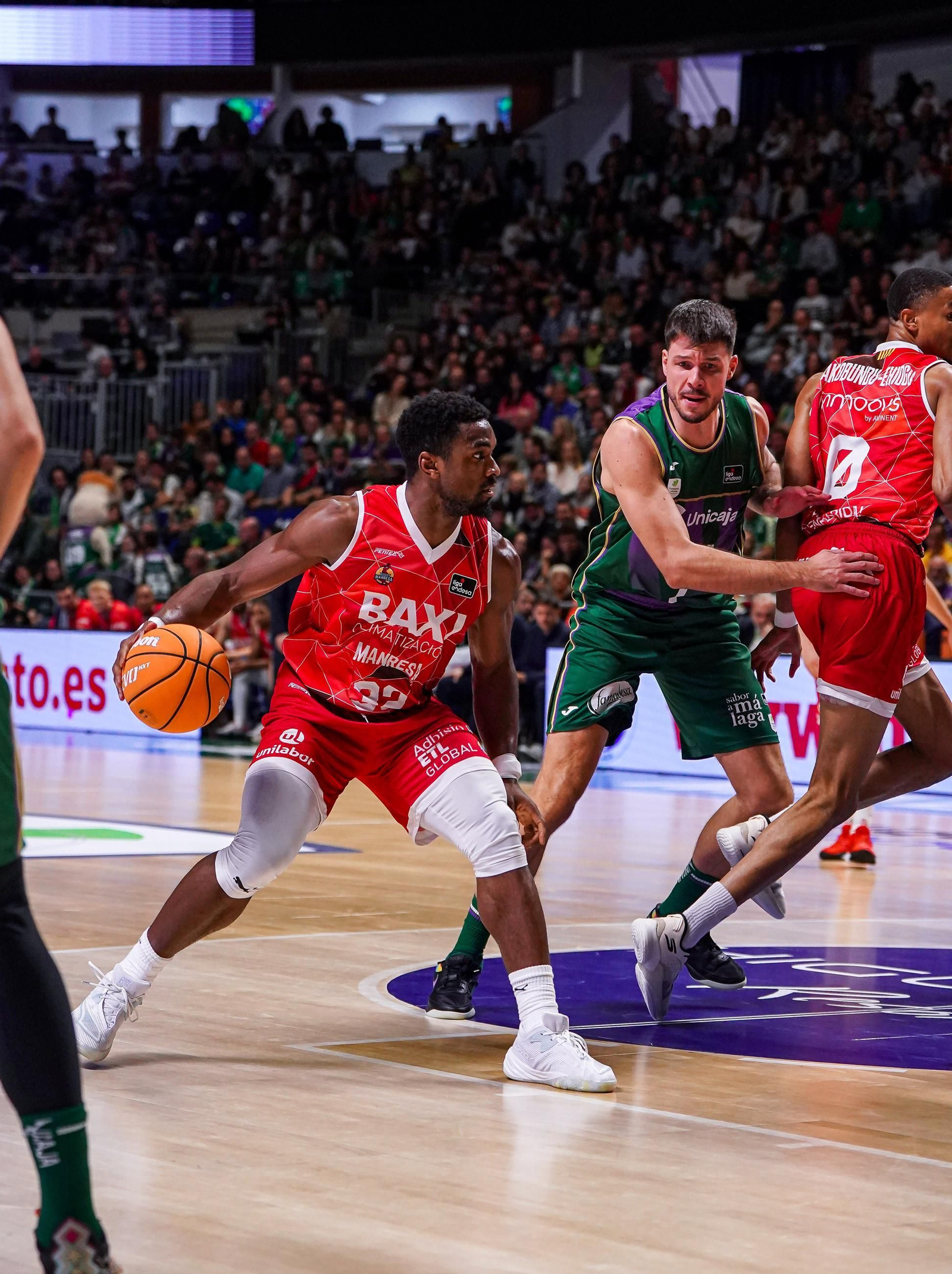 El Unicaja-Baxi Manresa, en fotos