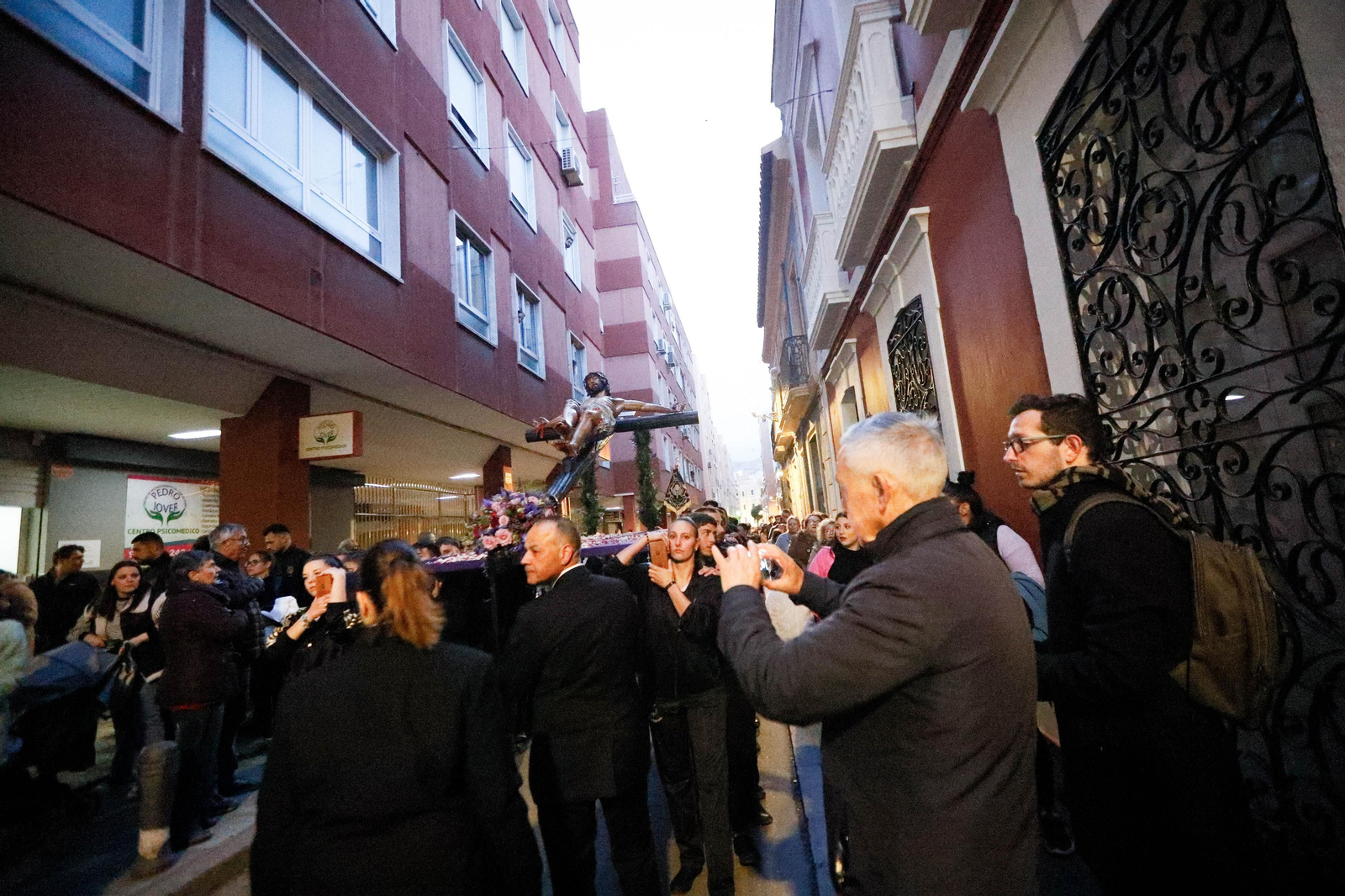 La procesión del Calvario, en imágenes
