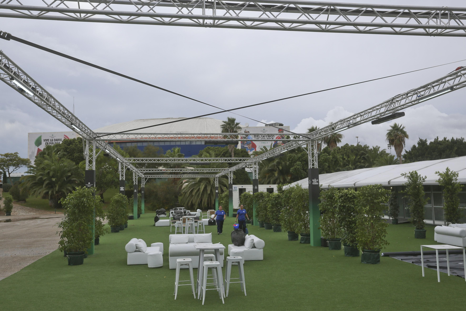 La metamorfosis del Carpena para la Copa Davis, con los jugadores sobre la pista ya