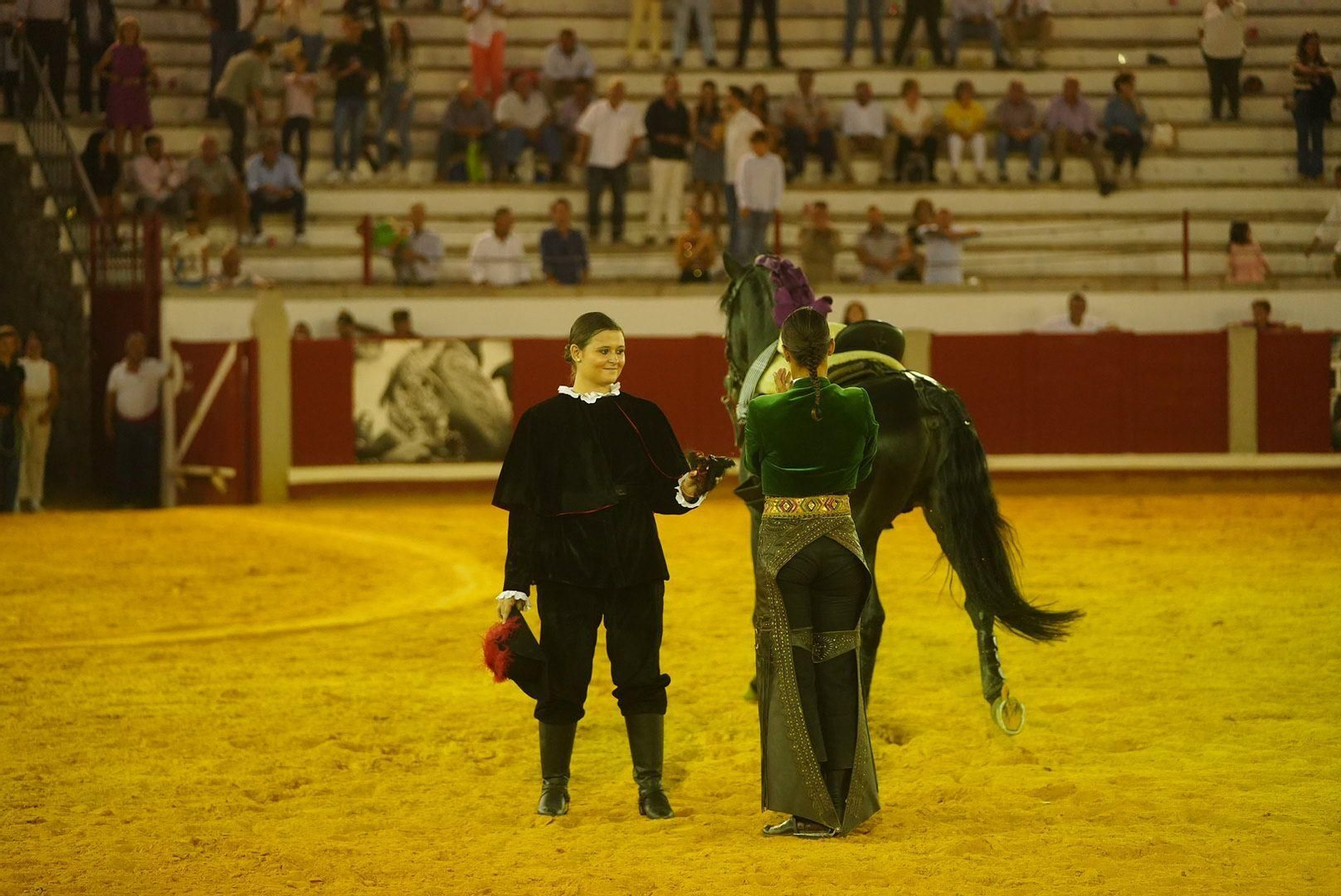 Las mejores fotos de la faena triunfal de Andy Cartagena, Leonardo y Lea Vicens en Pozoblanco Las mejores fotos de la faena triunfal de Andy Cartagena, Leonardo y Lea Vicens en Pozoblanco