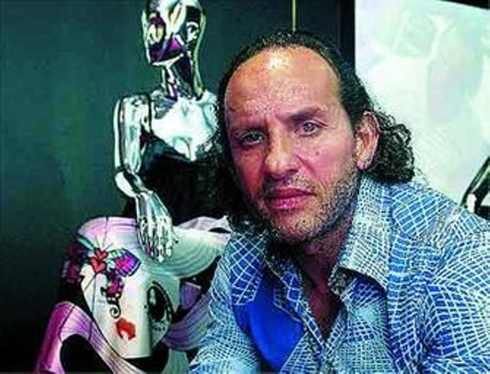 Custo Dalmau se atreve con un perfume Patricia Conde presentó la gala de los premios ELLE