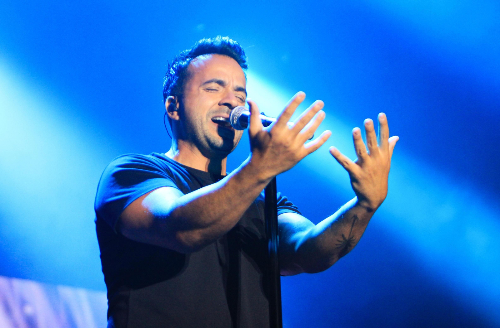 Luis Fonsi actuará este verano en la Costa Granada dentro del Tropicalia Summer Music Luis Fonsi actuará este verano en la Costa Granada dentro del Tropicalia Summer Music