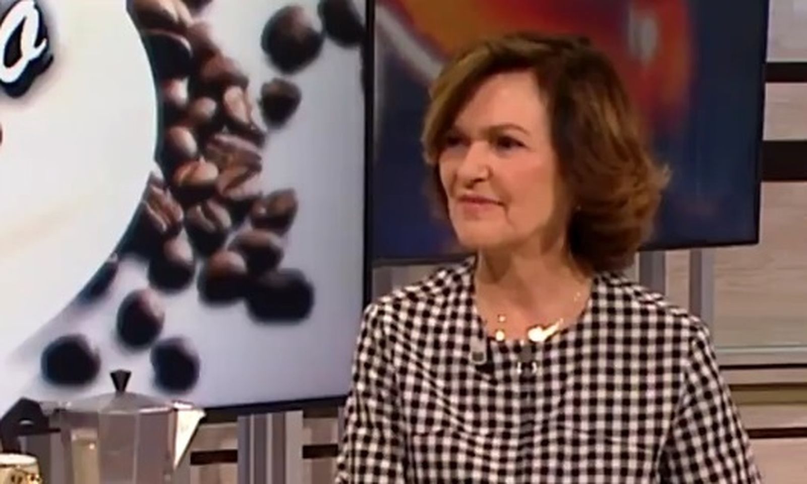 Carmen Calvo, durante una entrevista en Telemadrid.