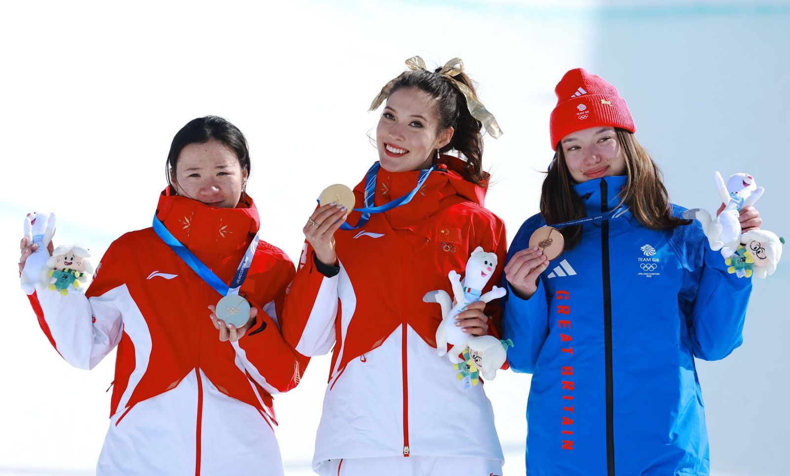 Las mejores fotos de los Juegos Olímpicos de invierno Milán Cortina d'Ampezzo 2026 | Ceremonia de clausura y jornada 17 y última