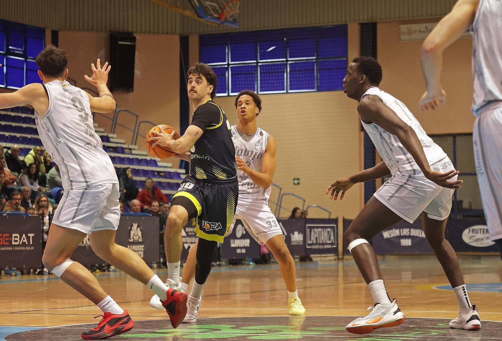 Las fotos de Udea Algeciras - CB Clavijo de la Segunda FEB de baloncesto