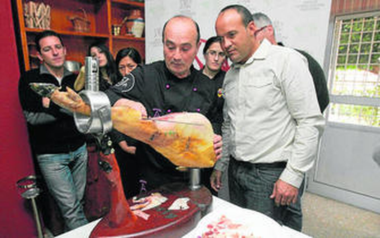 Por un delicioso corte de jamón