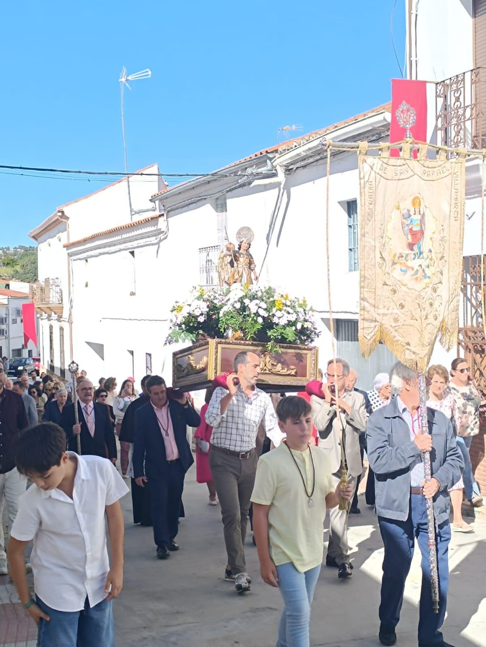 San Rafael recorre las calles de Villaharta