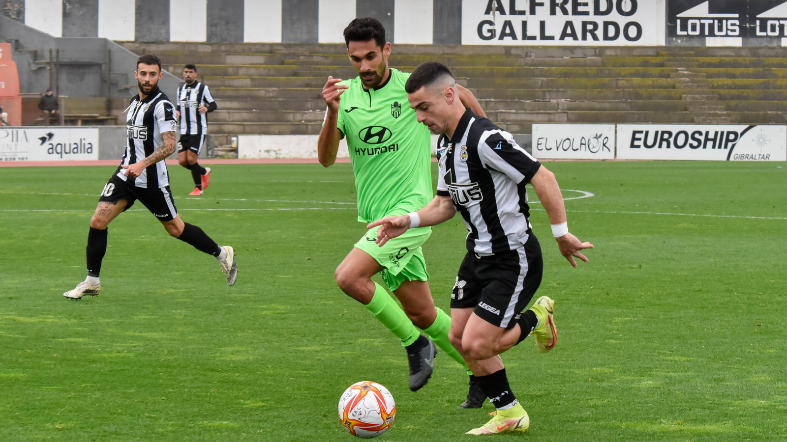 Las fotos de la victoria de la Balona sobre el Atlético Baleares (1-0)