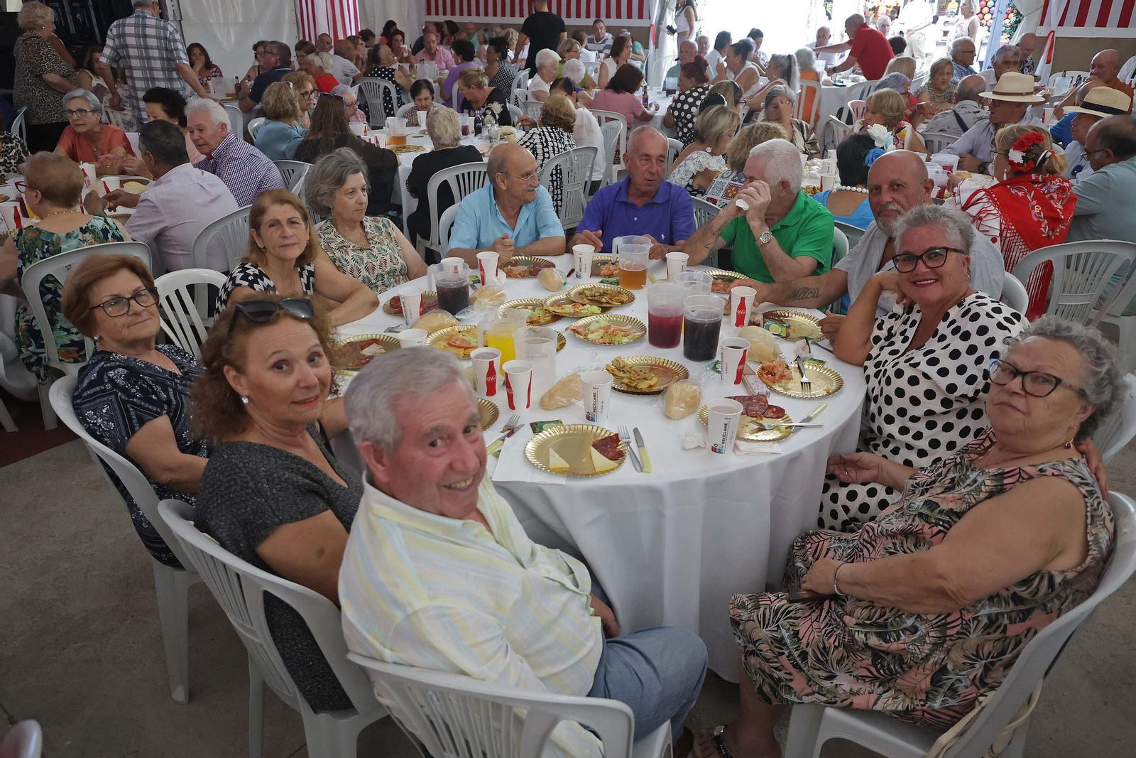 Fotos de la cena - homenaje a los mayores en la Feria de San Roque 2025 Fotos de la cena - homenaje a los mayores en la Feria de San Roque 2025