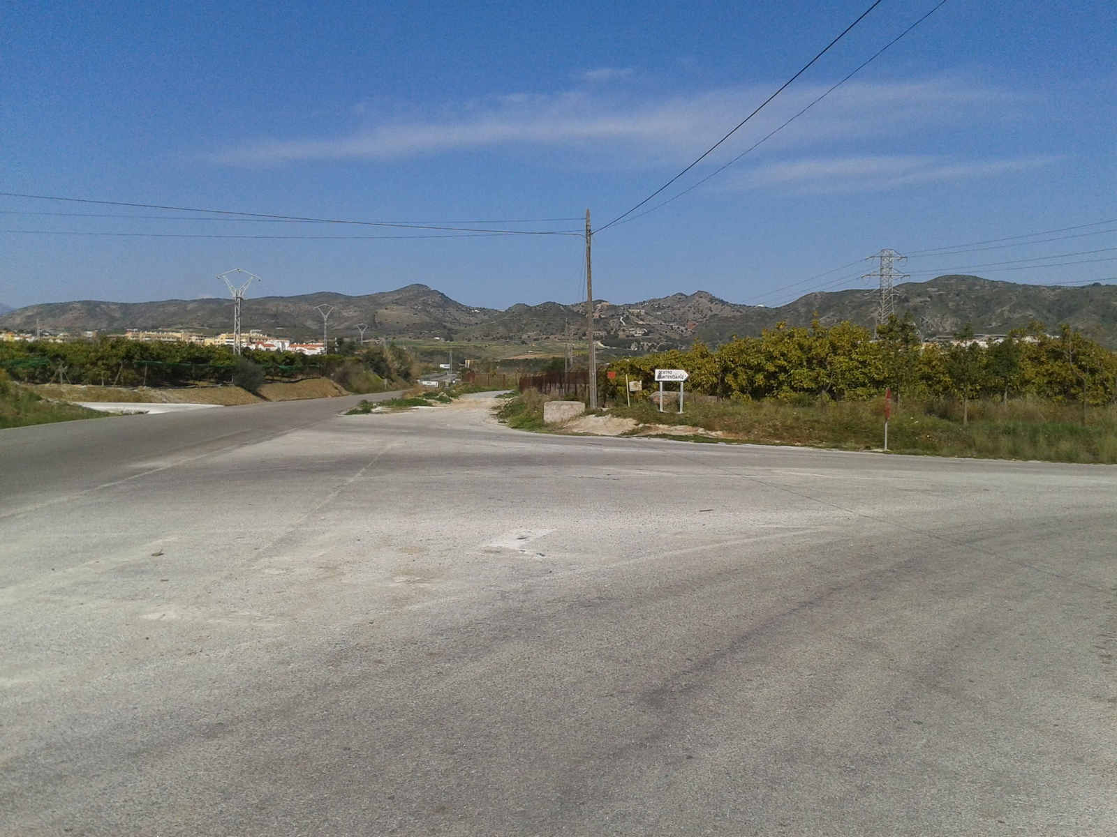 La Diputación aprueba proyectos por 4,9 millones para el arreglo de 11 carreteras de Málaga. La Diputación aprueba proyectos por 4,9 millones para el arreglo de 11 carreteras de Málaga.