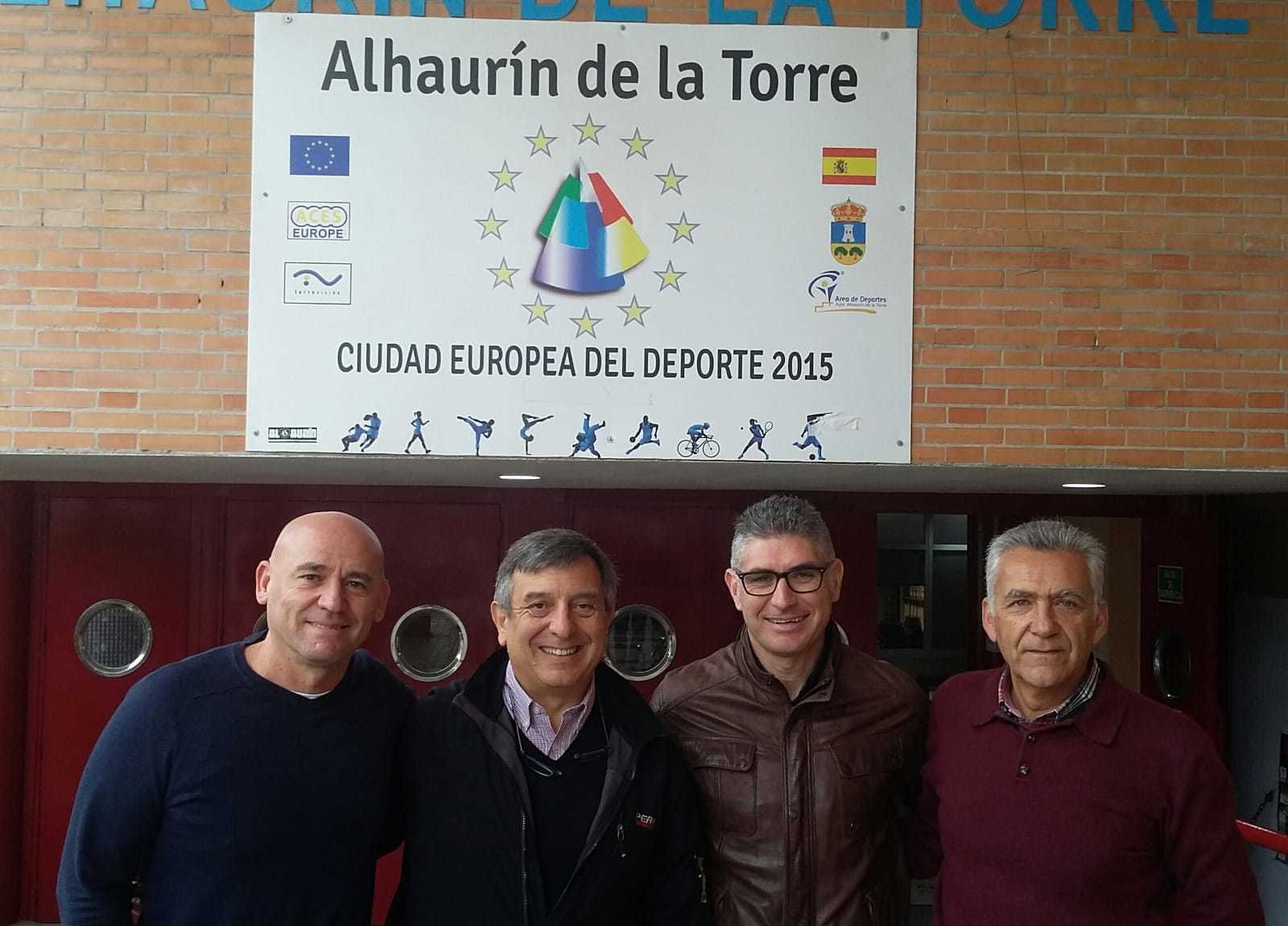 Joaquín Cuevas, director general de Deporinter y Prudencio J. Ruiz, concejal de Deportes del Ayuntamiento de Alhaurín de la Torre
