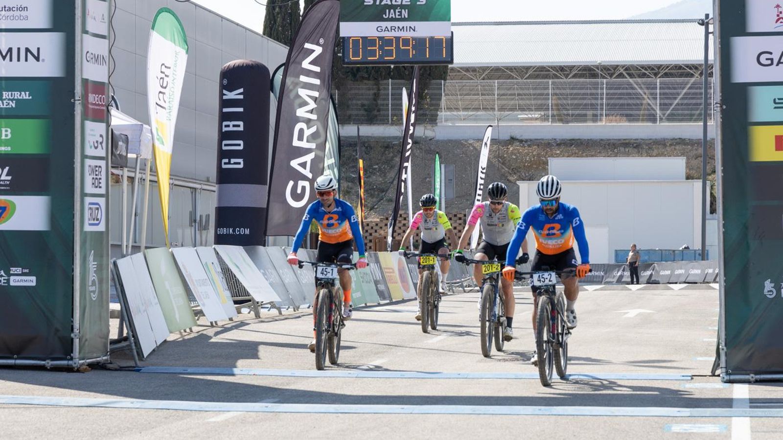 En imágenes: la Andalucía Bike Race llega a Jaén en su tercera etapa