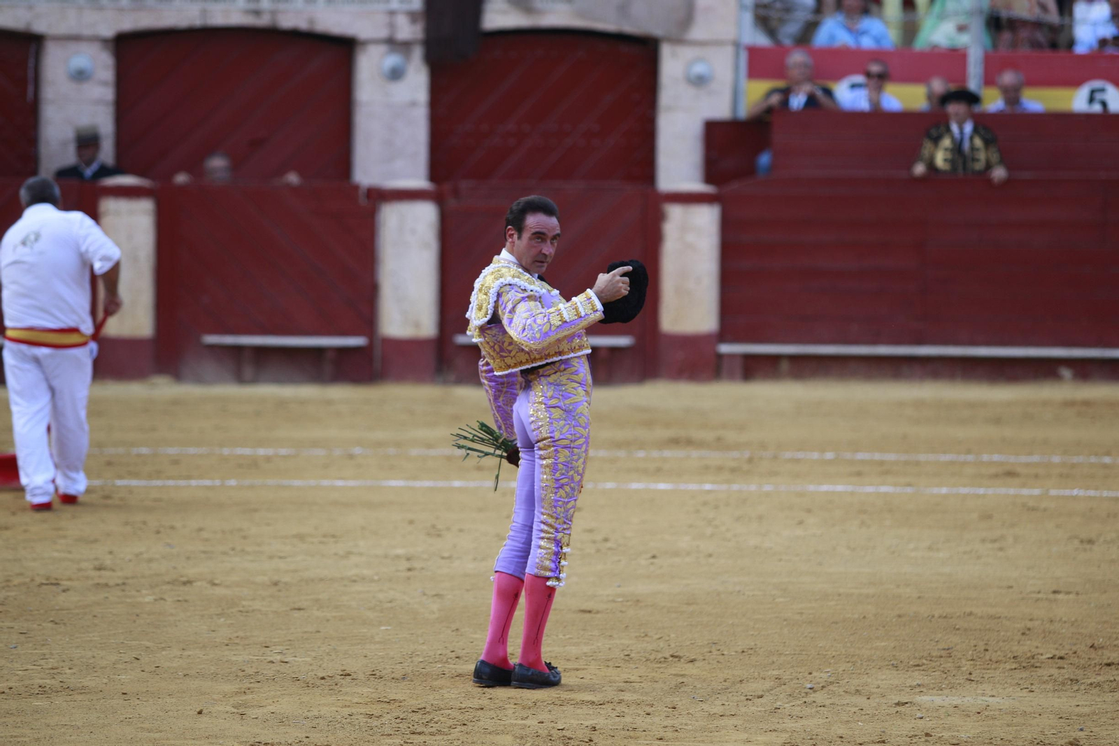 La despedida del torero Enrique Ponce de la Feria de Almería 2024, en imágenes
