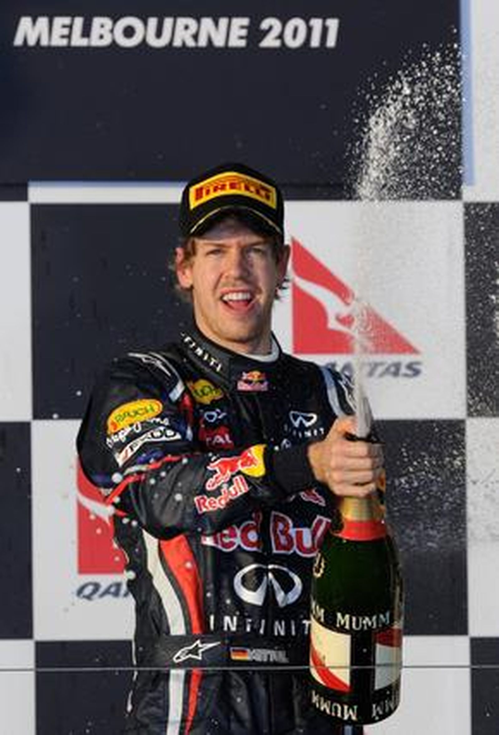 Vettel consigue su primera victoria en el Mundial de Fórmula 1.

Foto: EFE/ Reuters