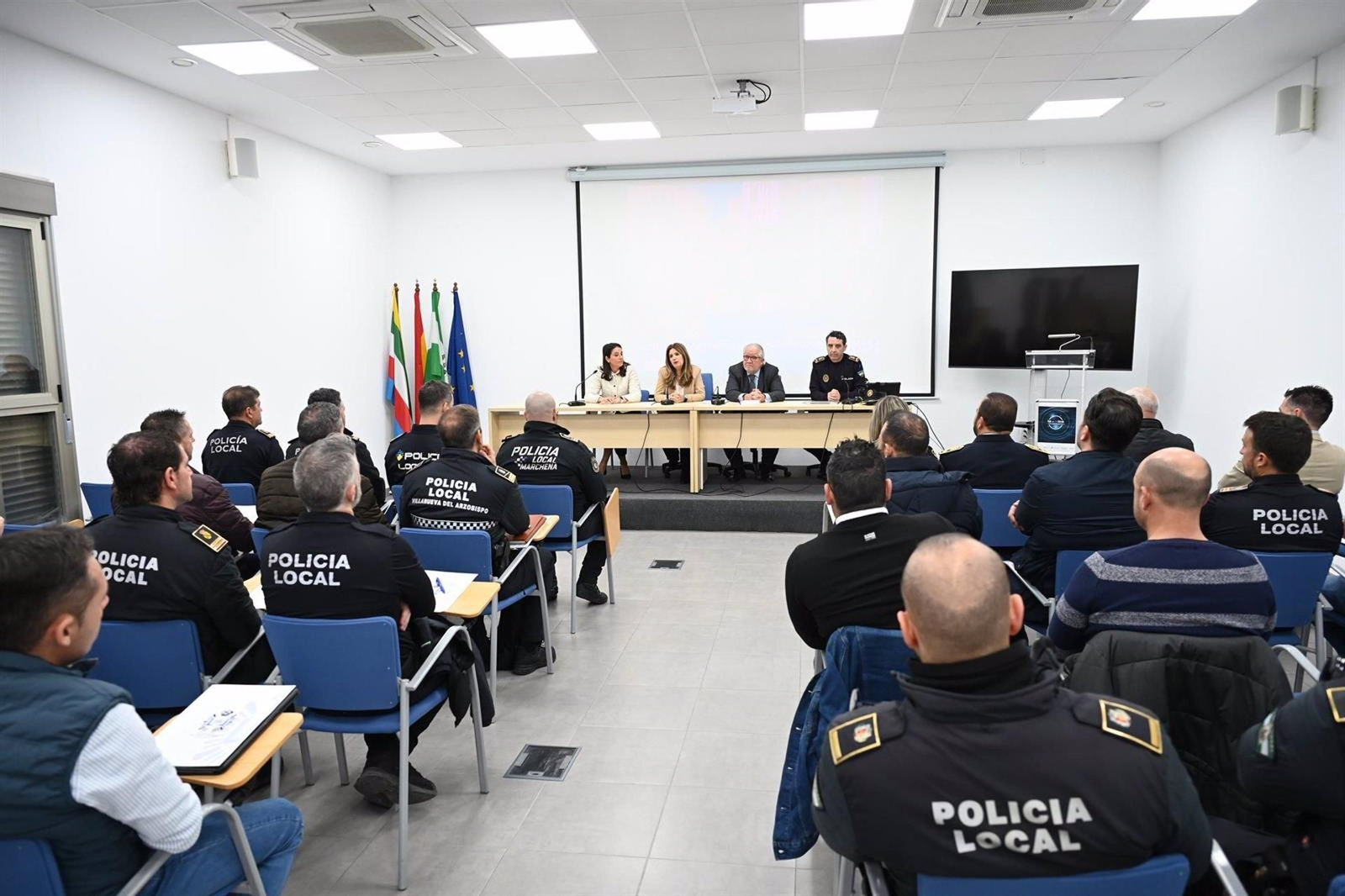 Formación a los agentes en Linares.