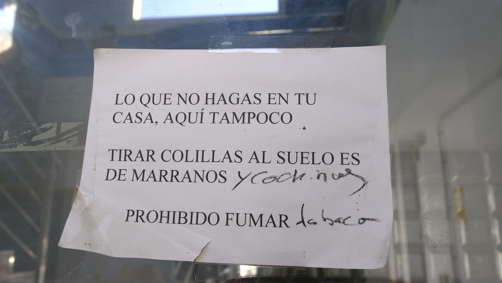 Imágenes de la visita guiada a la Lonja del Puerto Pesquero de Almería