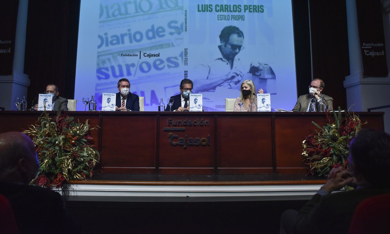 La presentación del libro de Carlos Navarro, sobre Luis Carlos Peris en imágenes