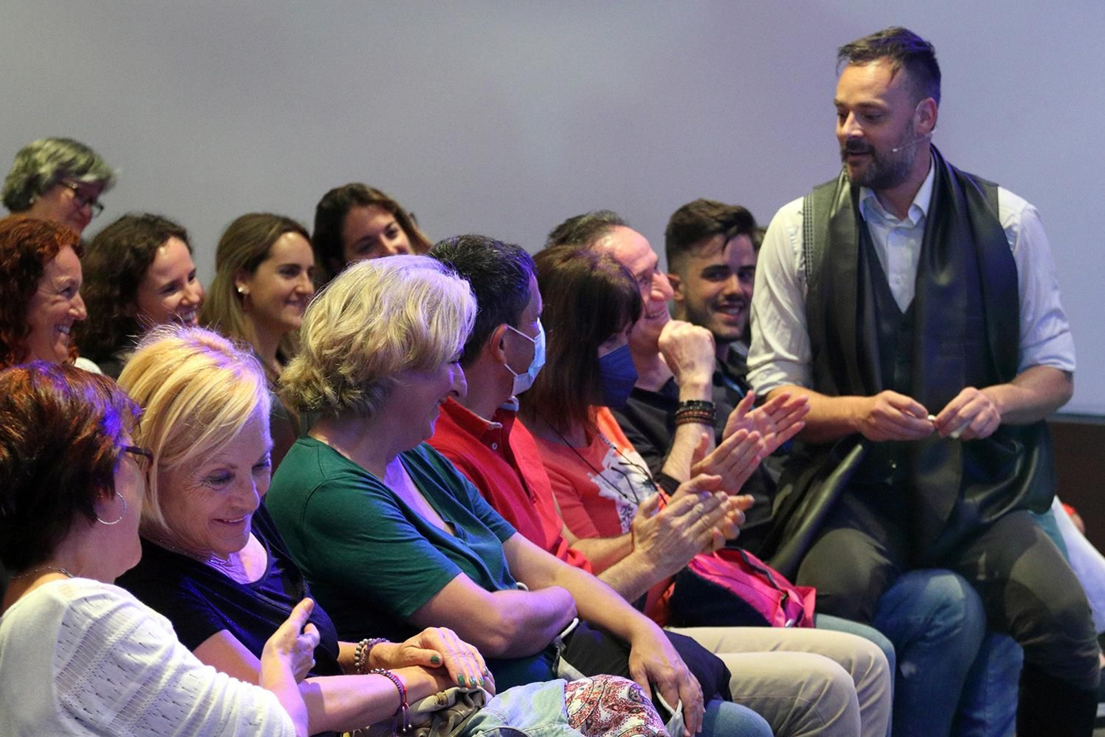 David García-Intriago interactuando con el público.