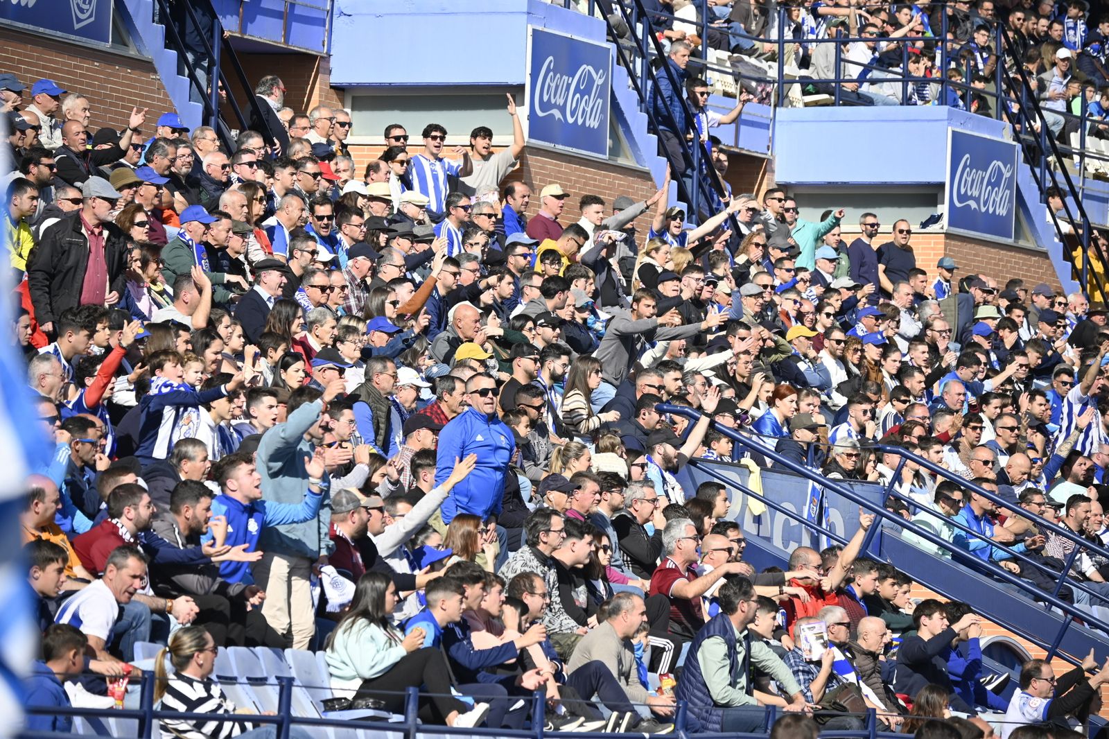 Imágenes de ambiente del partido Recre - Melilla