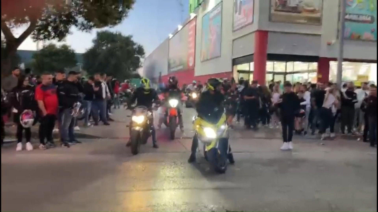 Los moteros comienzan a llegar a Jerez para el Gran Premio de MotoGP