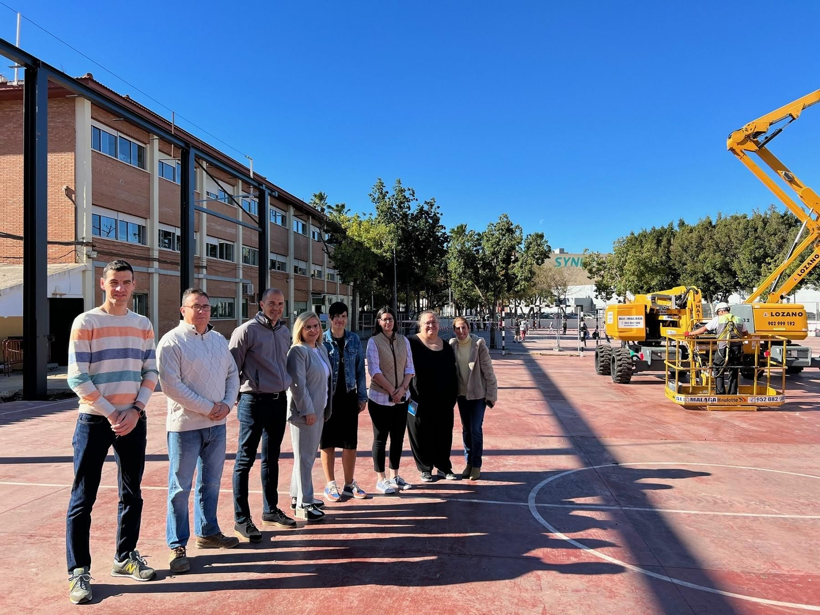 La visita institucional al colegio Cervantes, en Fuengirola.