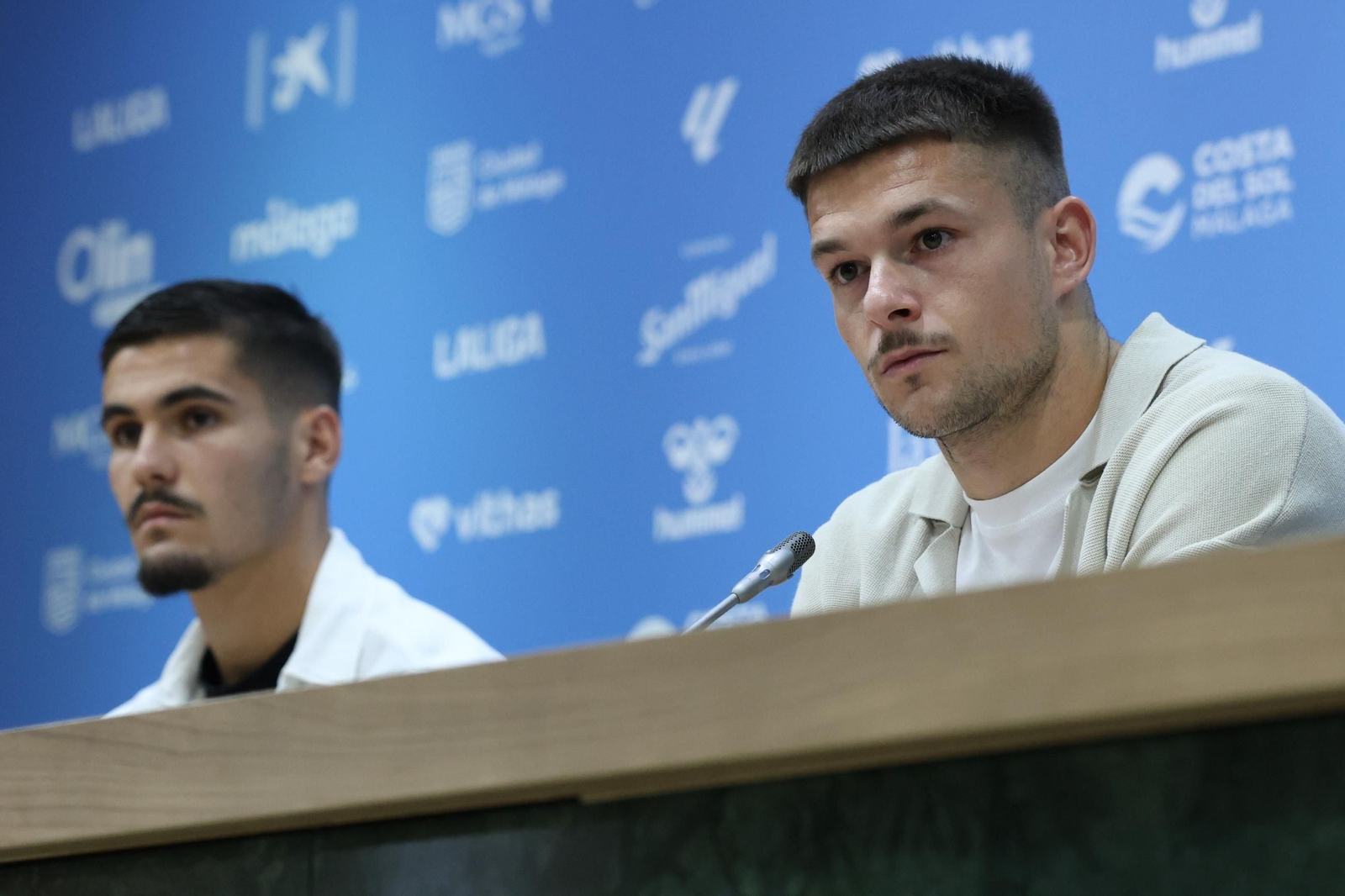 Renovación de Chupete y Rafa y rueda de prensa de Loren, en fotos