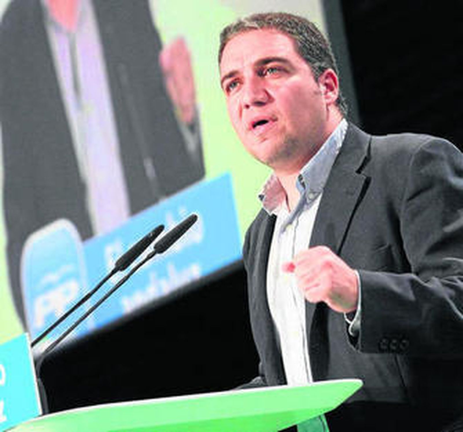 El presidente del PP de Málaga, Elías Bendodo.