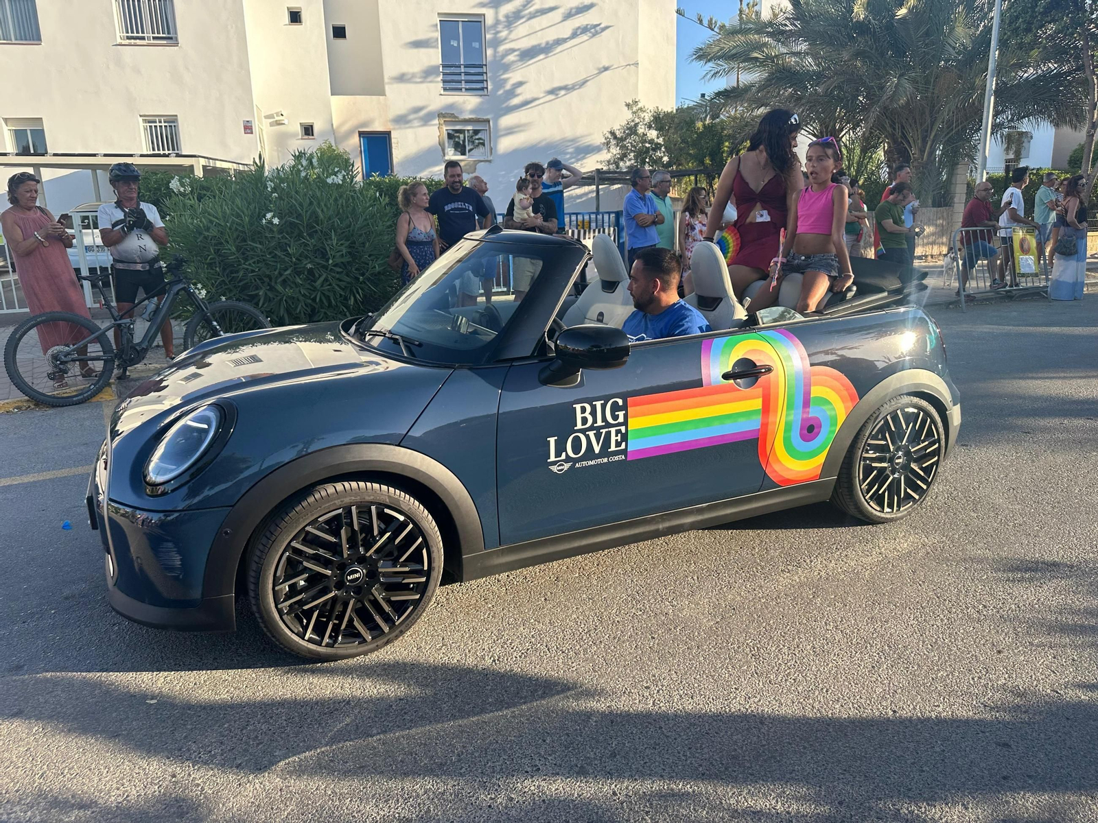 El Gran Desfile del Orgullo de Vera, en imágenes