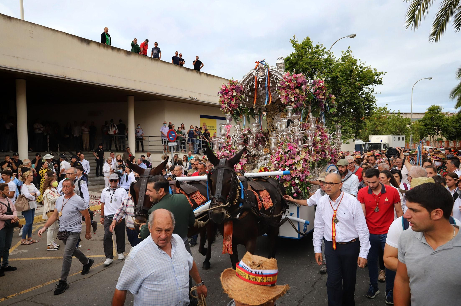 Imágenes de Emigrantes en la Policía Nacional