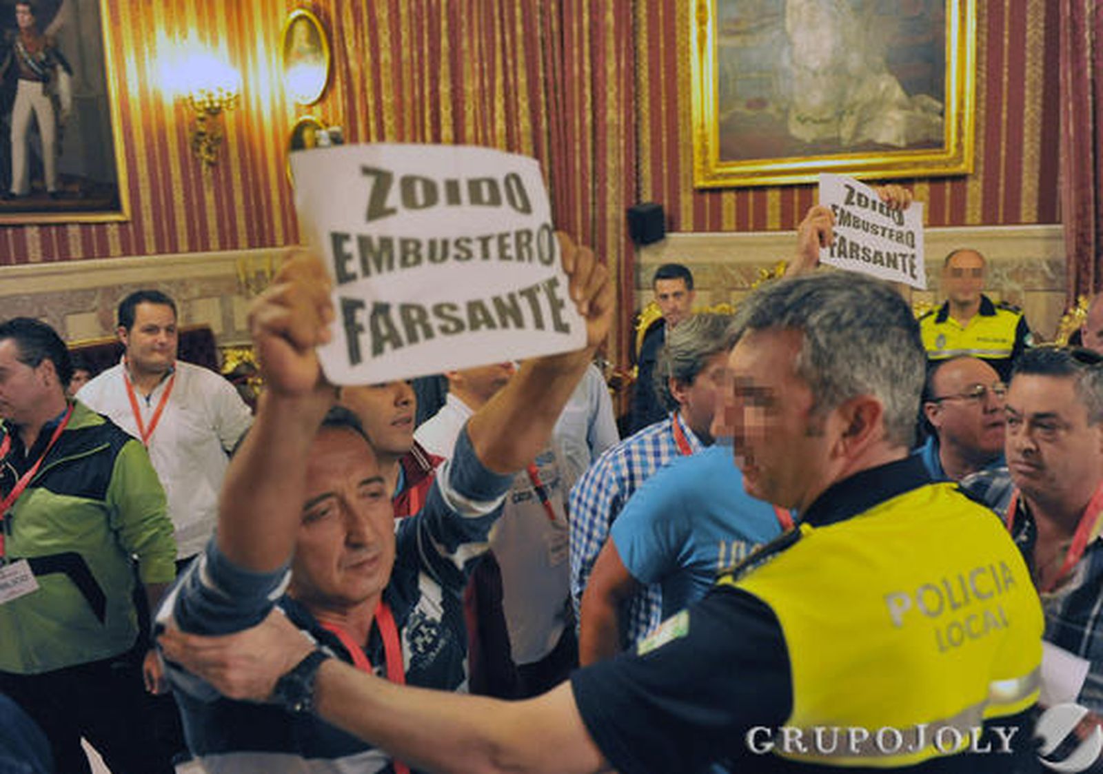 El Pleno de Mercasevilla acaba con graves insultos a los ediles del PP