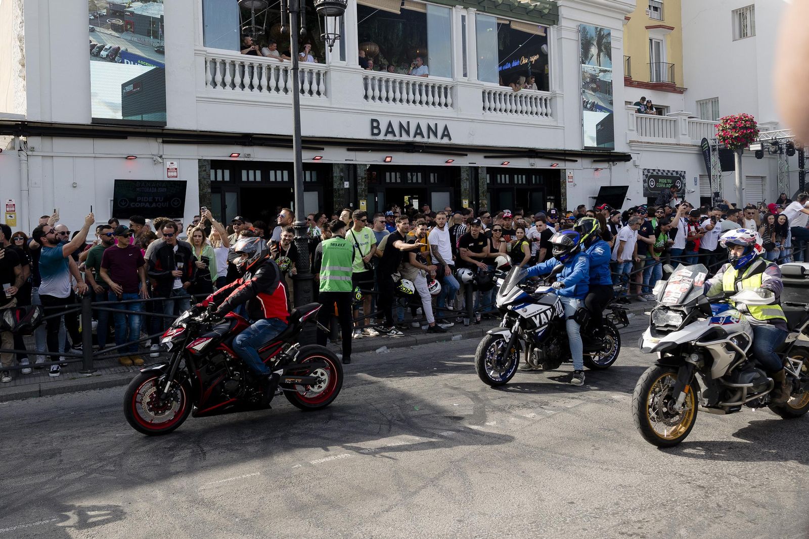 Las imágenes del viernes de Motorada en El Puerto por el Gran Premio de Motociclismo de Jerez 2025