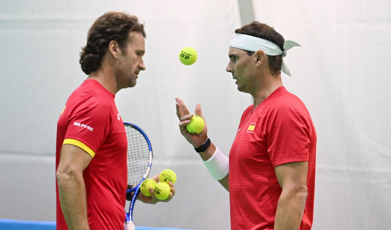Rafa Nadal ya se pone a punto en Málaga: las imágenes de su primer entrenamiento