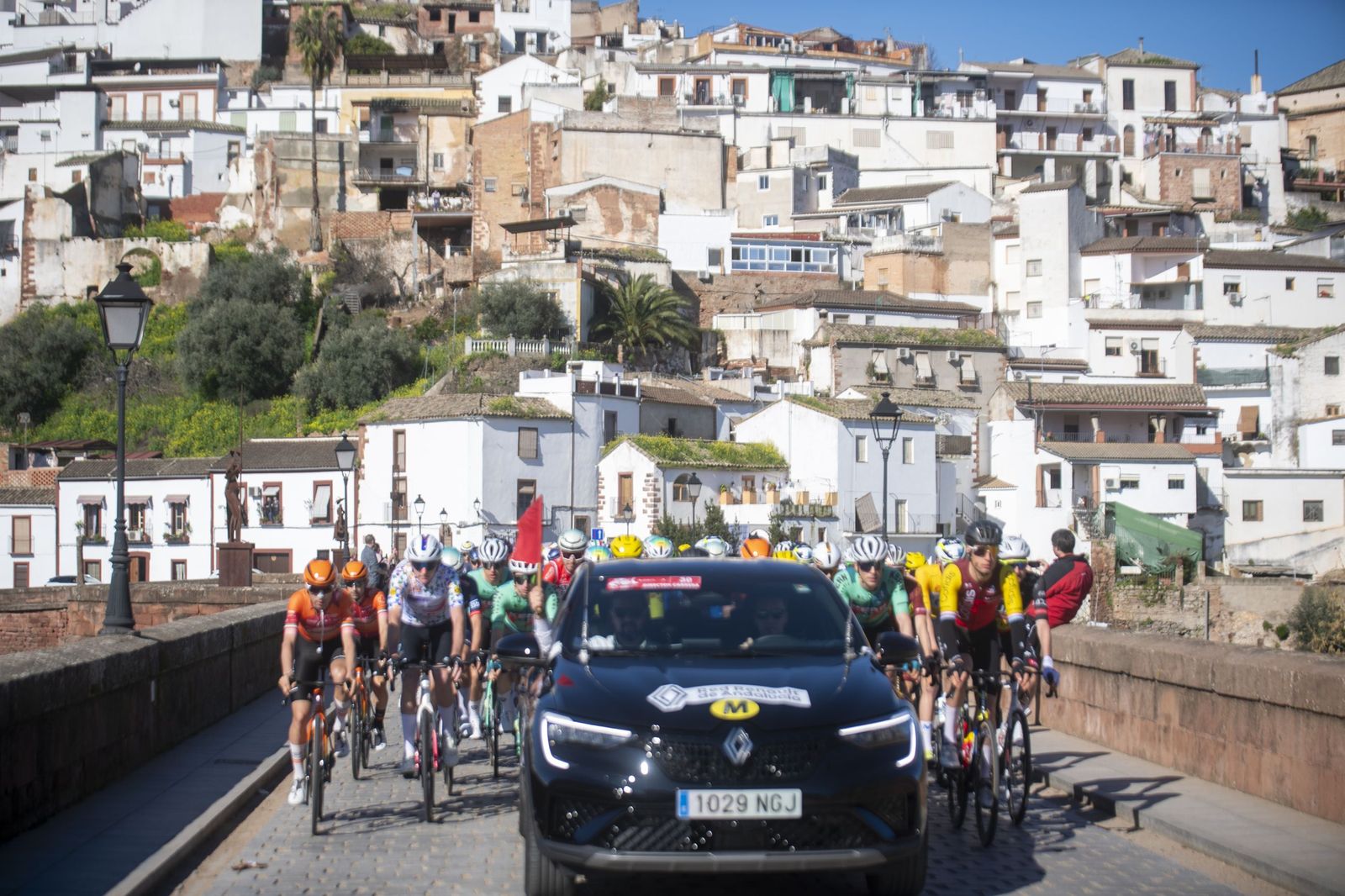 Las mejores fotos del paso de la Ruta del Sol Vuelta a Andalucía por la provincia de Córdoba
