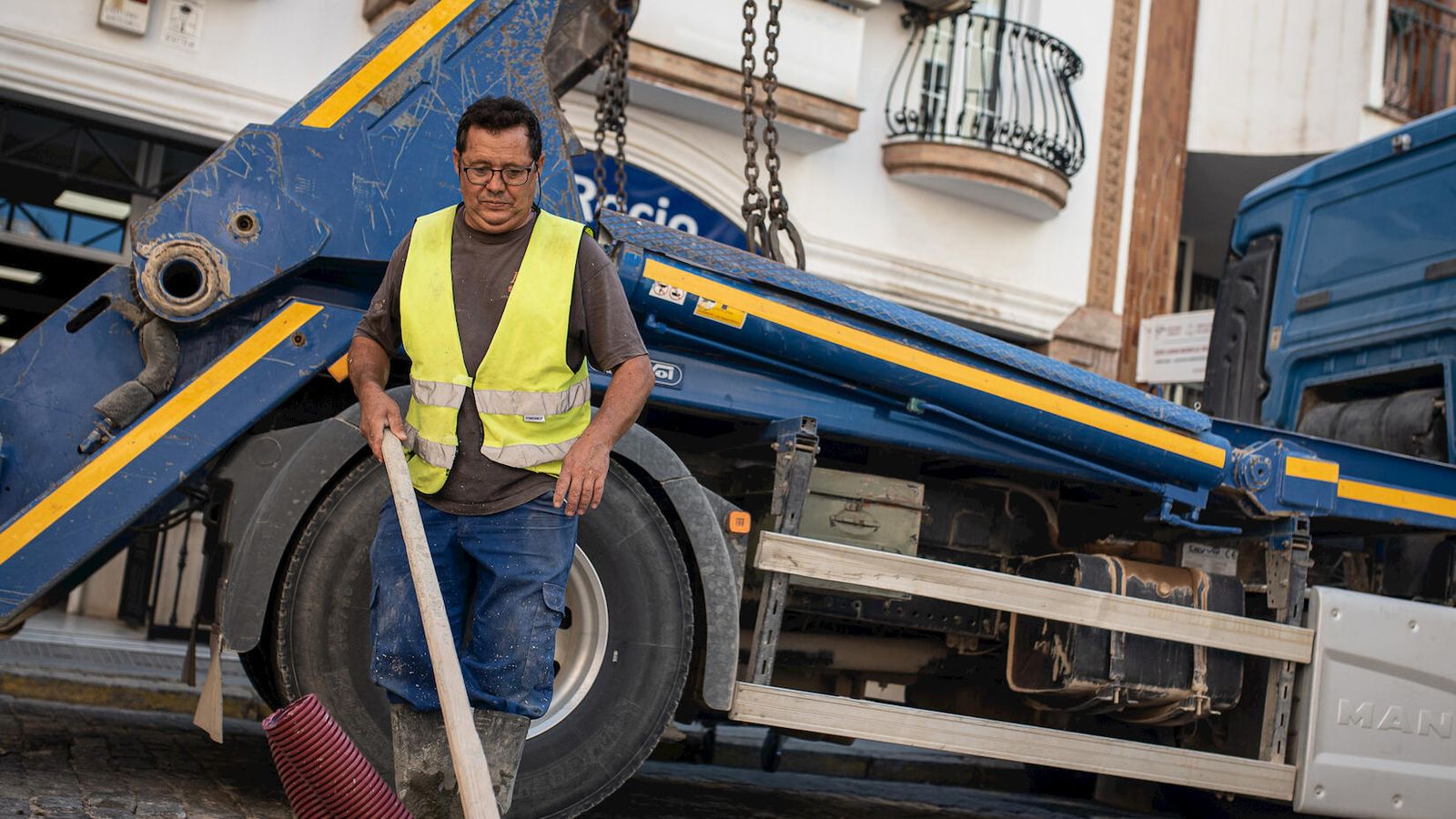 Juan Jesús en plena faena.