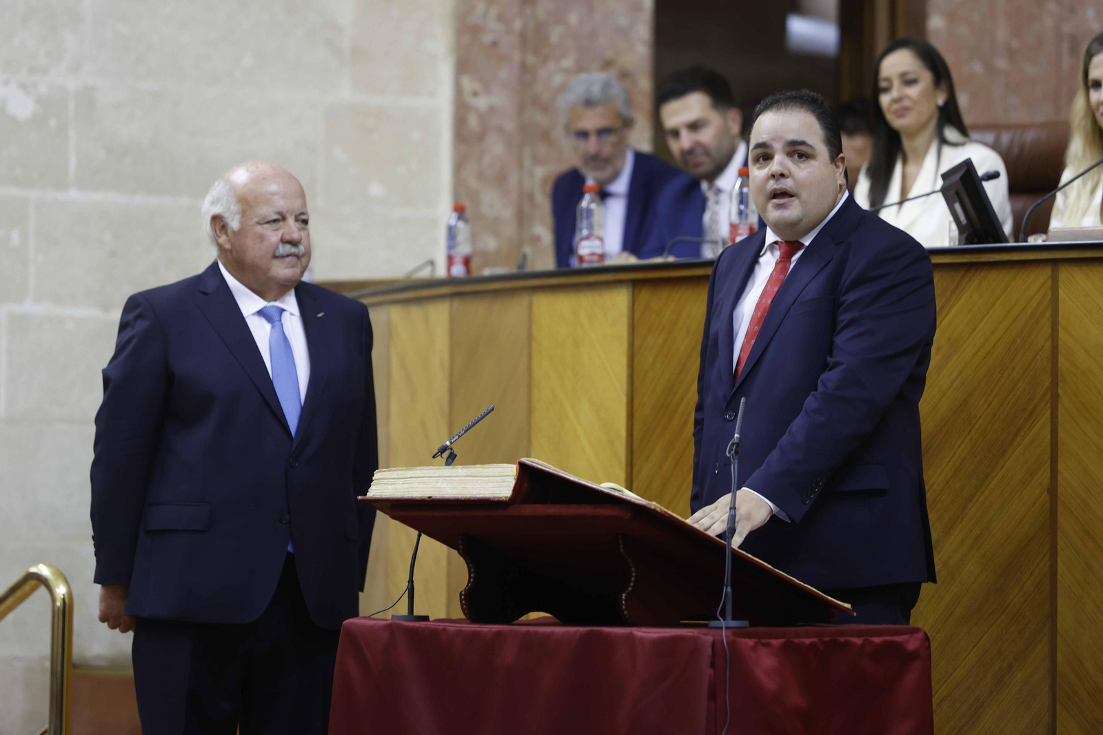 La constitución del Parlamento andaluz, todas las imágenes