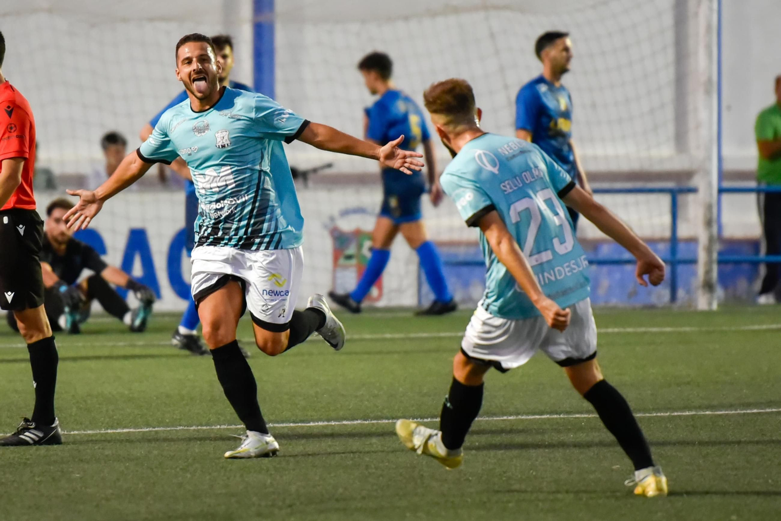Dani Herrera seguirá marcando goles con la camiseta del Jerez Industrial.
