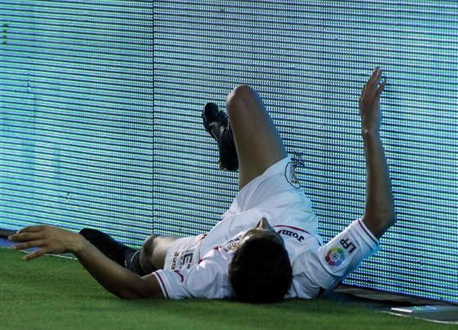 El Sevilla no puede superar al Deportivo de la Couruña en el Sánchez Pizjuán. / Antonio Pizarro