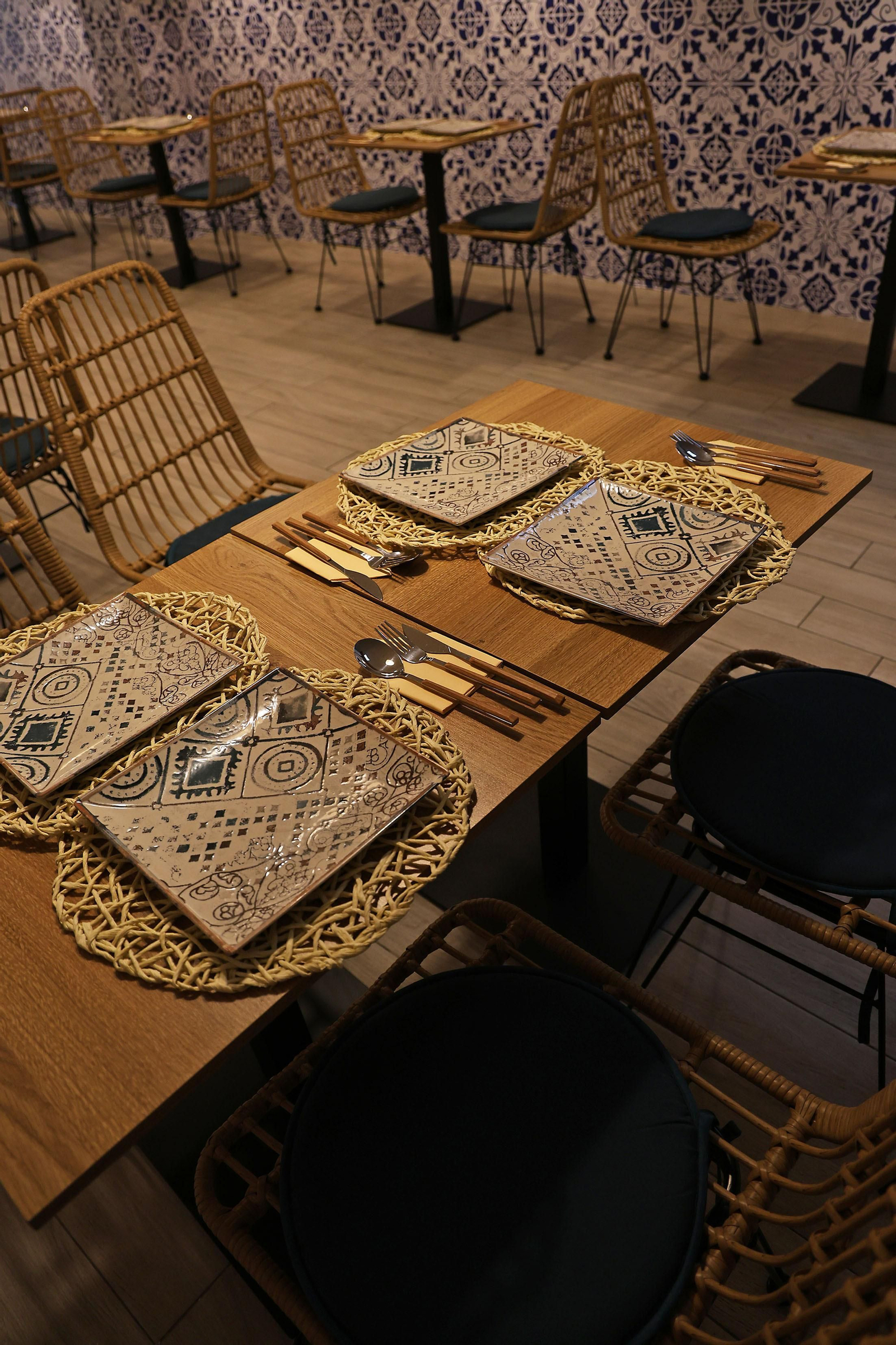 Imágenes del cambio radical de un bar de Huelva tras el paso de Chicote en 'Pesadilla en la cocina'