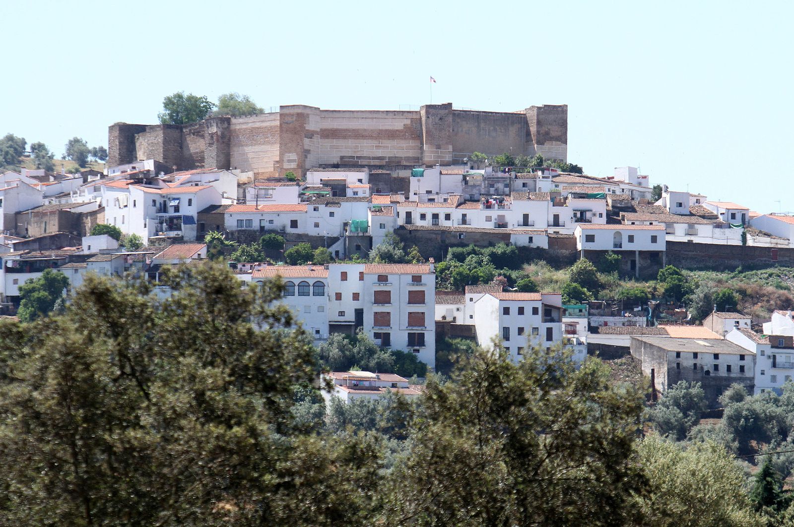 Vista general de la localidad de Aroche.