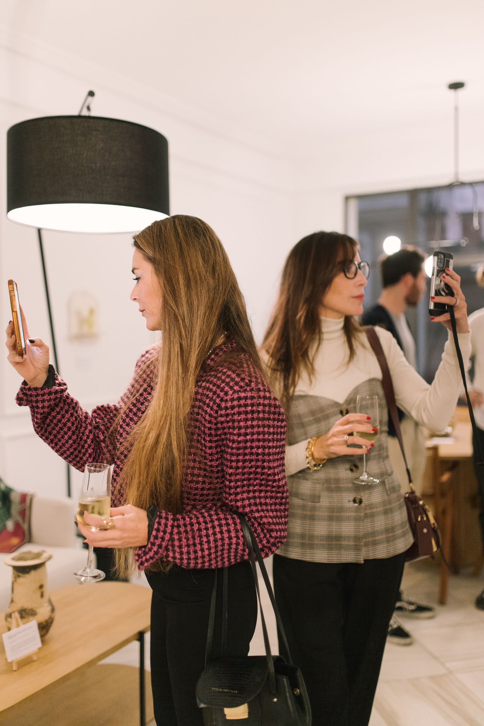 Weddings With Love reúne a artistas, empresarios e influencers en un evento solidario, todas las imágenes