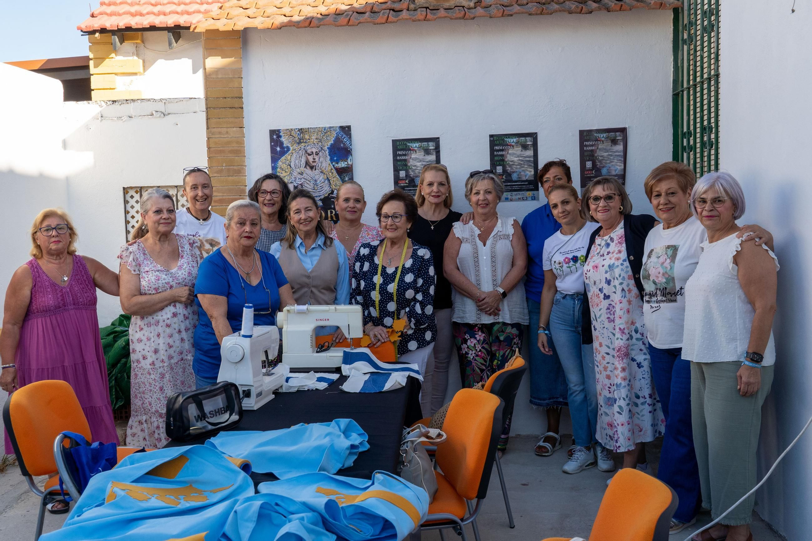Imágenes de los talleres de la Hermandad de la Victoria de las decoraciones para La Magna Mariana