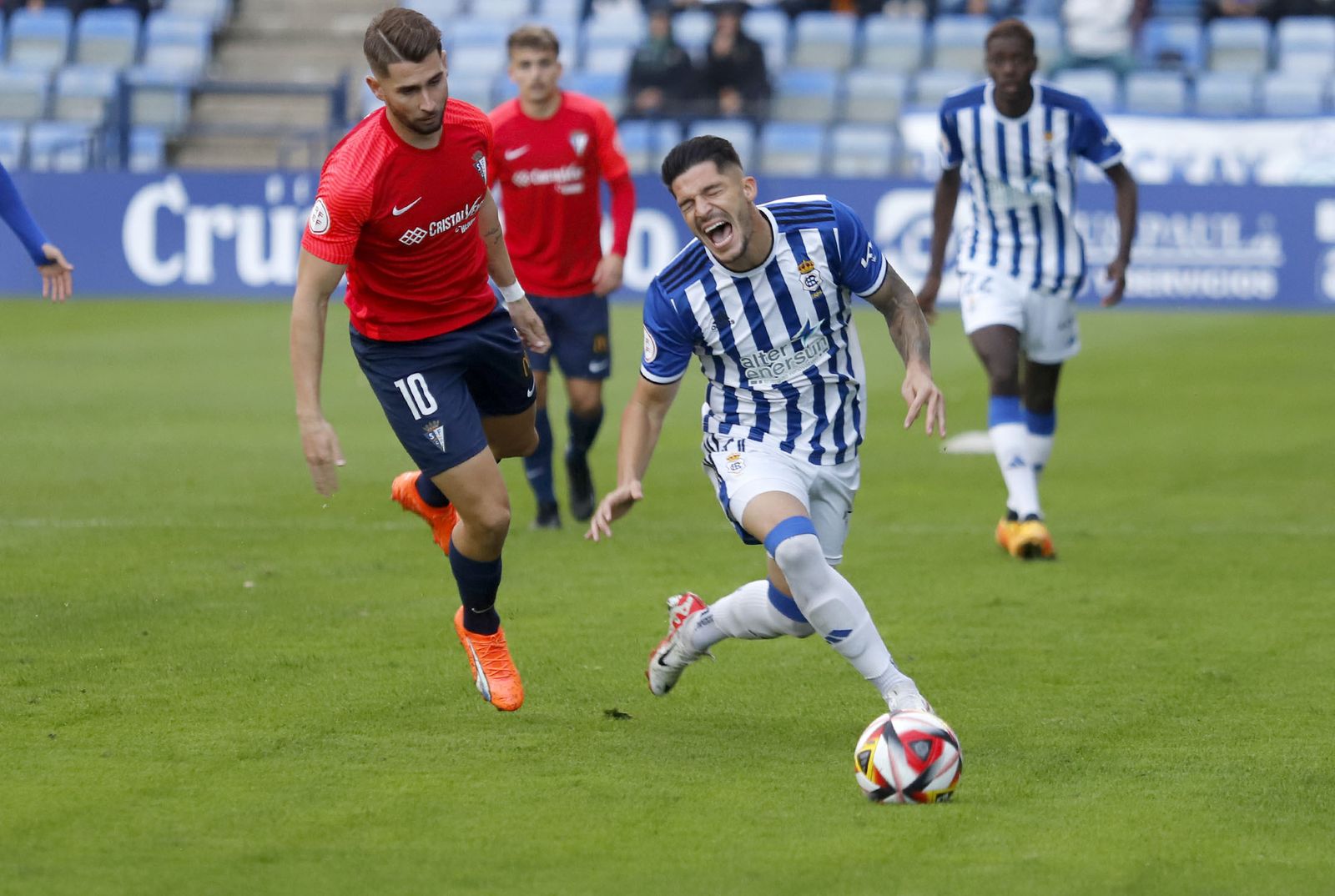 Imágenes del encuentro entre el Recreativo Huelva y el San Fernando