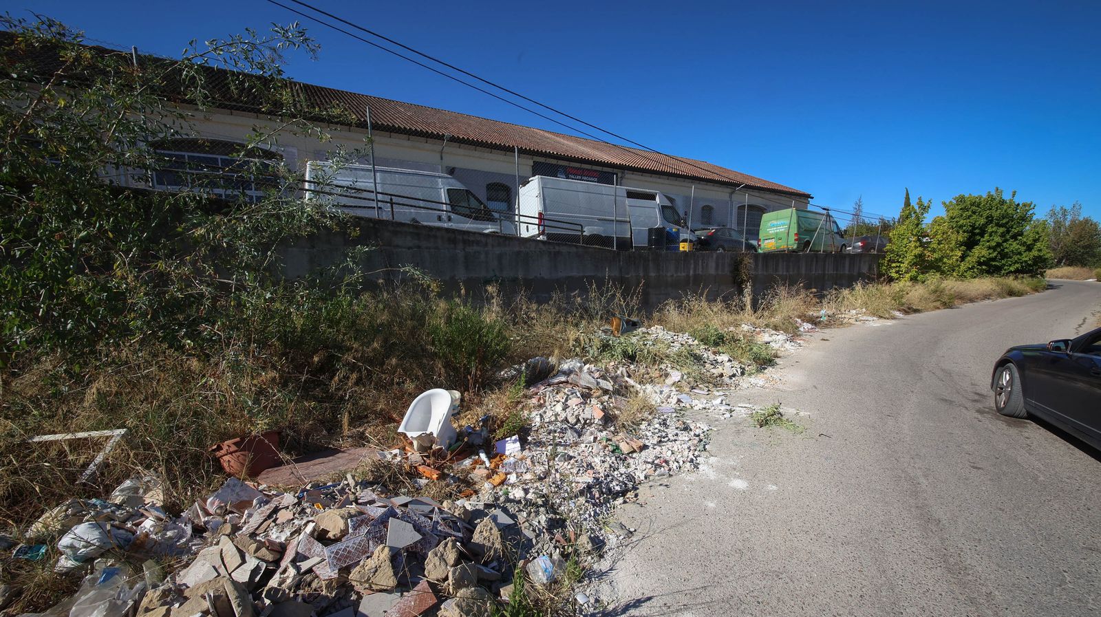 Escombrera ilegal en Jerez