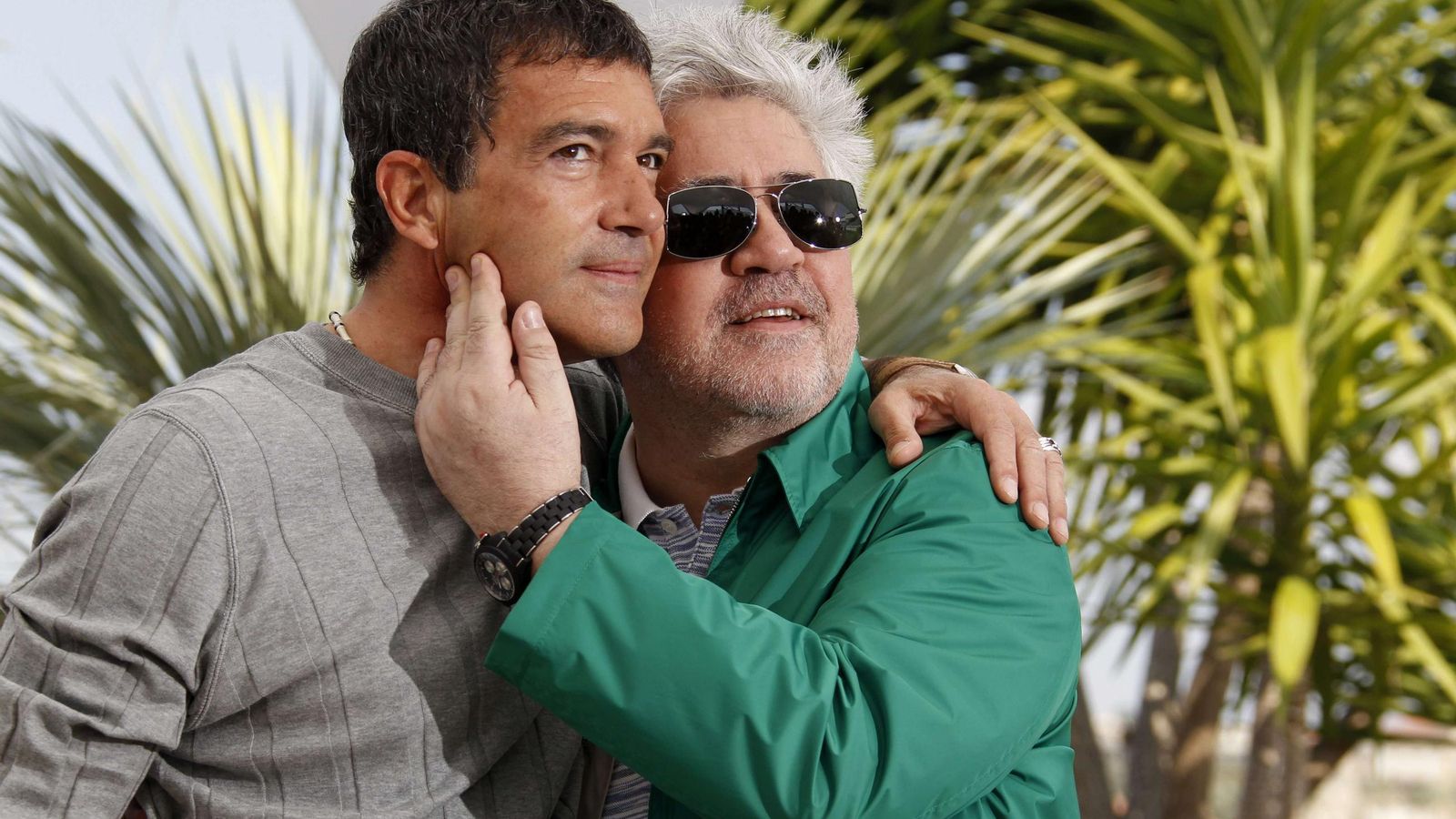 Con Pedro Almodóvar, en la presentación de 'La piel que habito' (2011) en el Festival de Cannes.